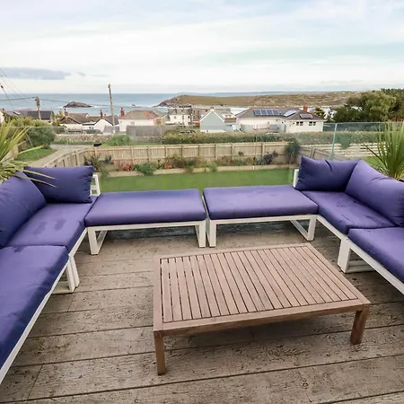 Sea View House